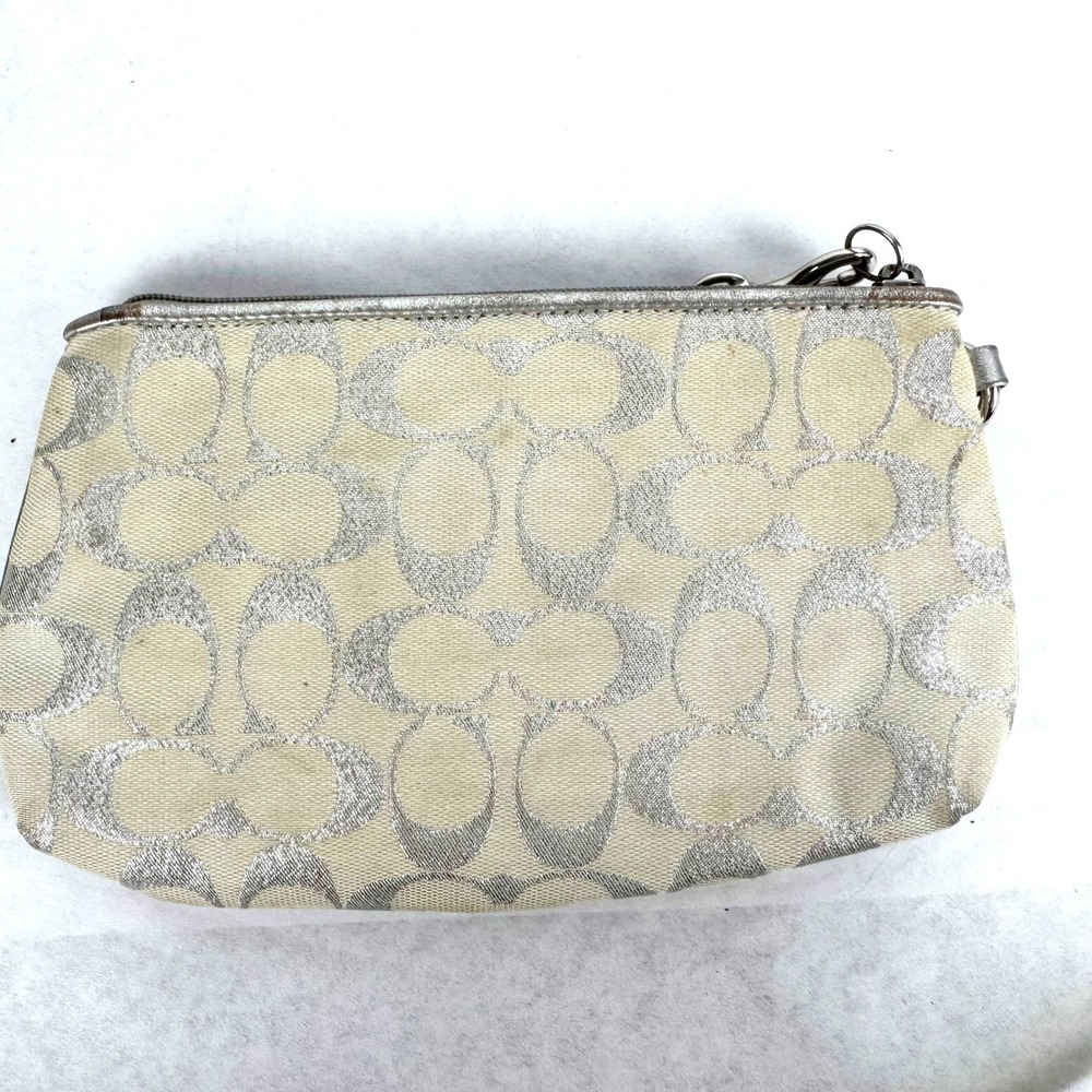 Coach Signature C Metallic Silver Cream Canvas Wristlet Clutch Bag 43521 - Picture 4 of 5